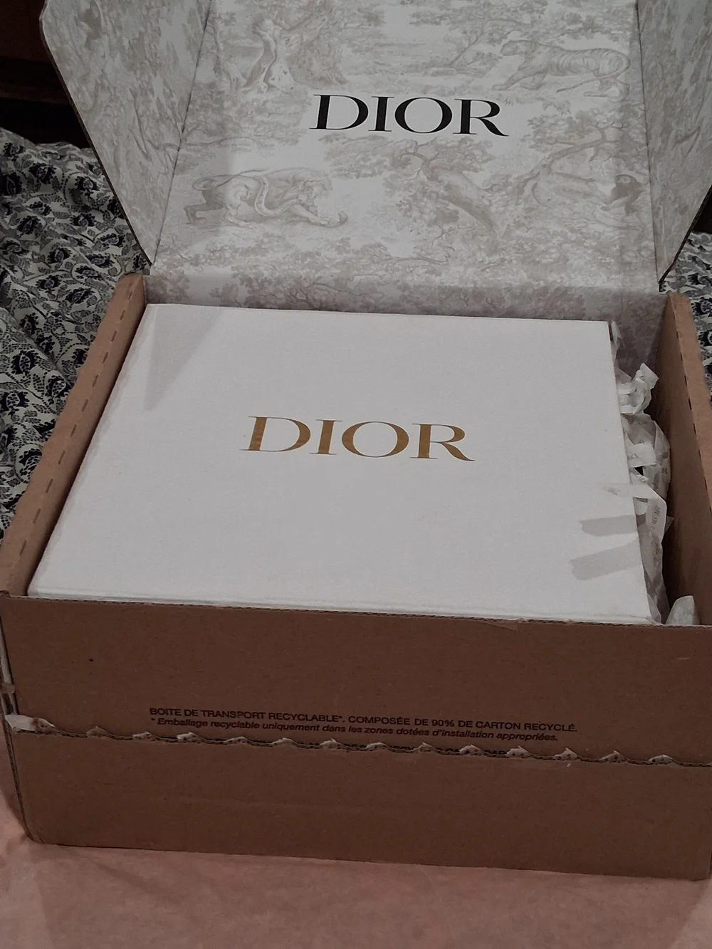 Dior GWP Beauty White Embroidered Towel Set.New